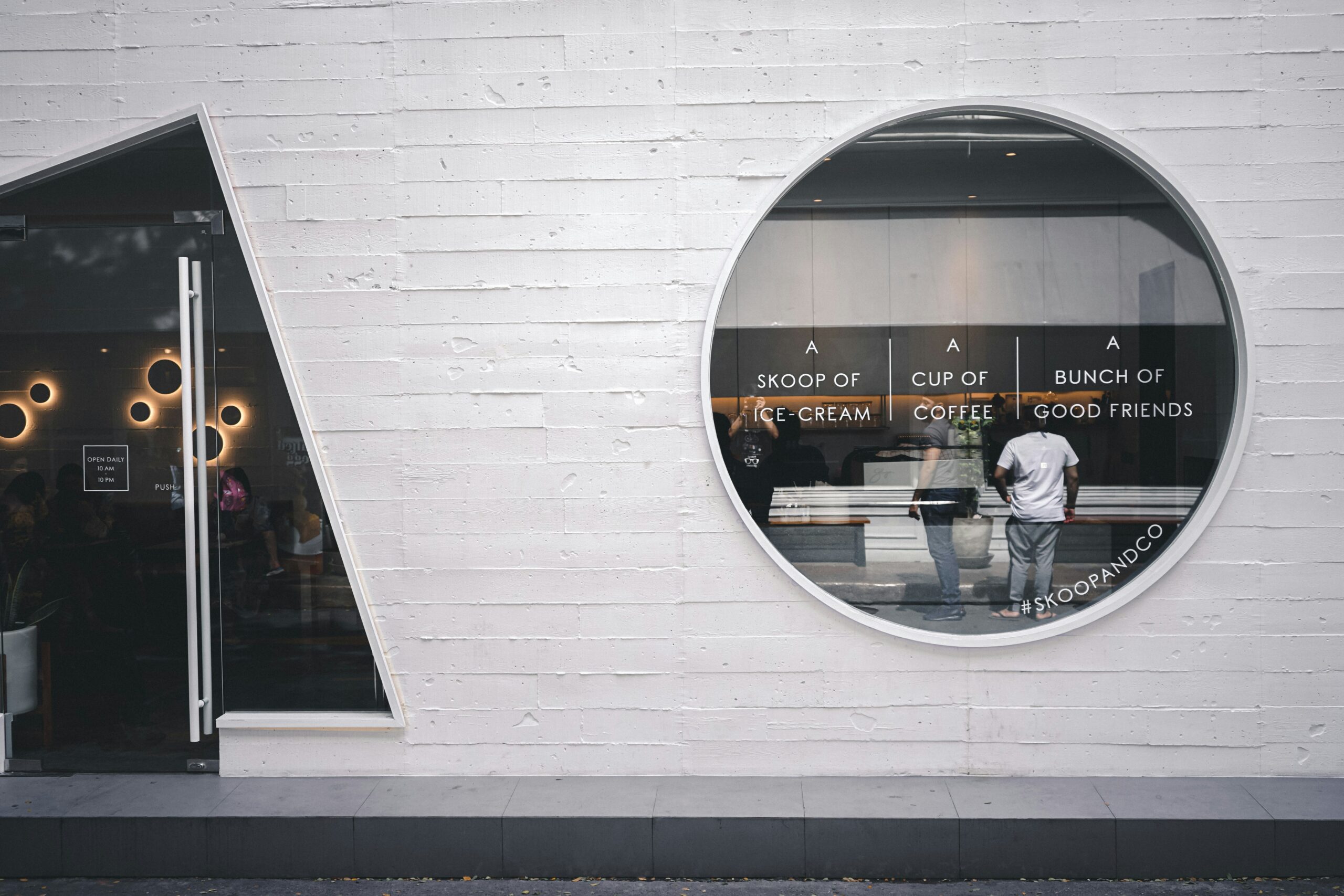 Vintage analog watch displayed in a boutique shop window
