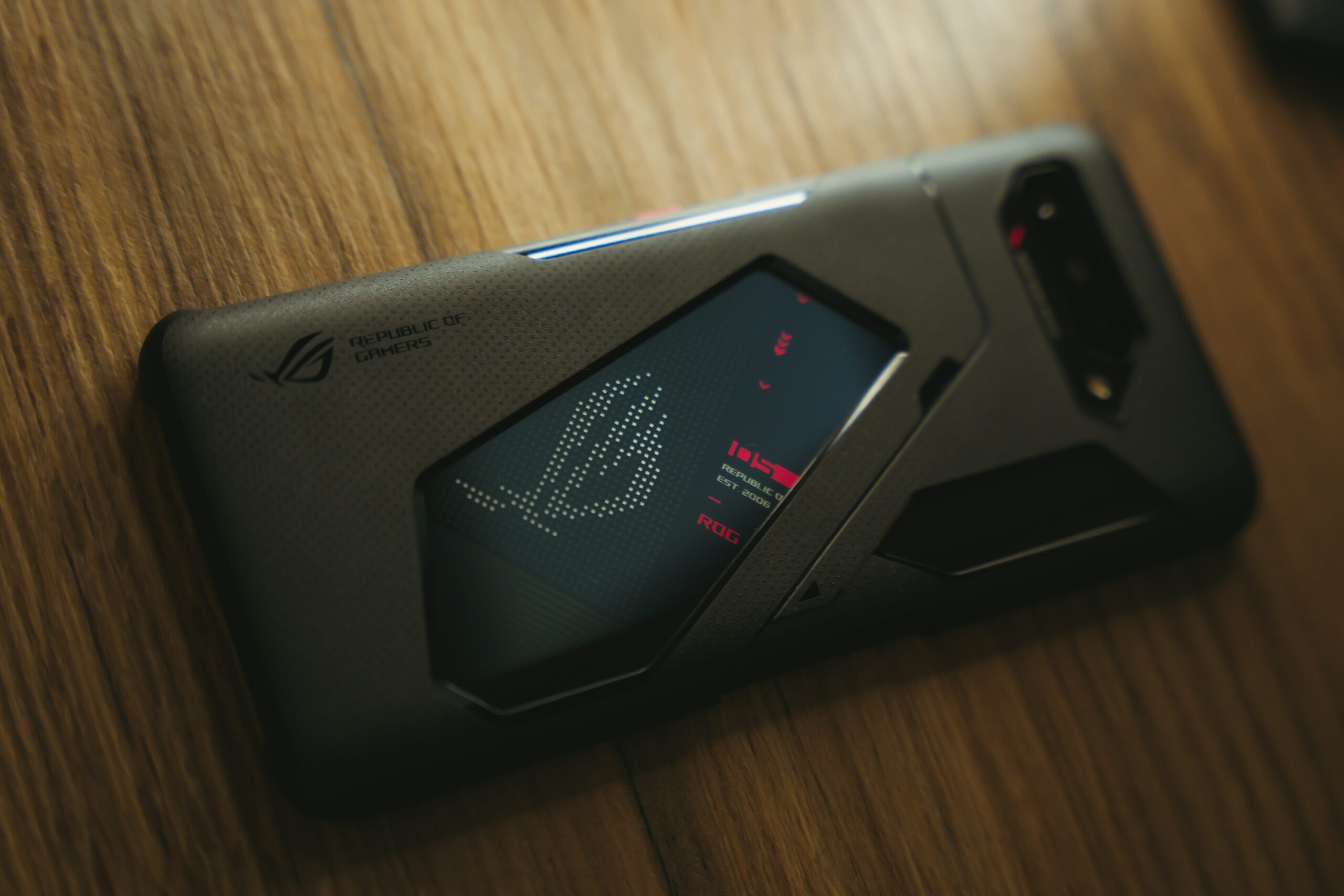 Comparison between different styles within Casio's Retro Lineup highlighting unique features.