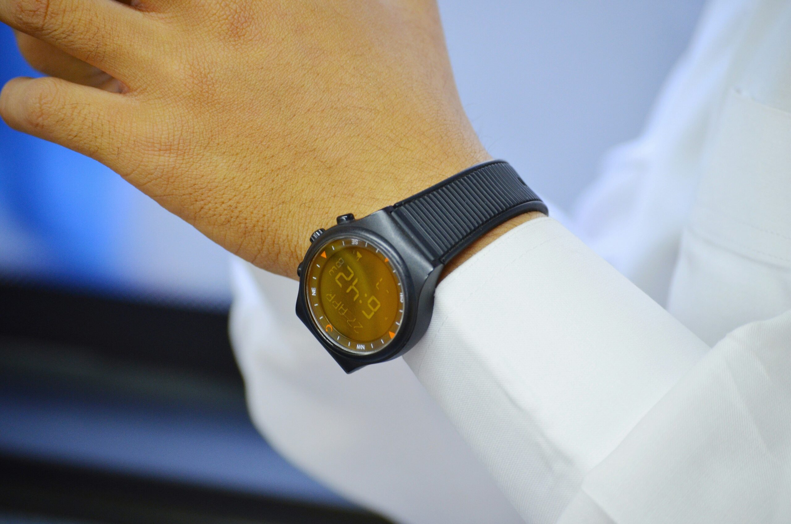 Daniel Wellington hybrid smartwatch blending tech and elegance
