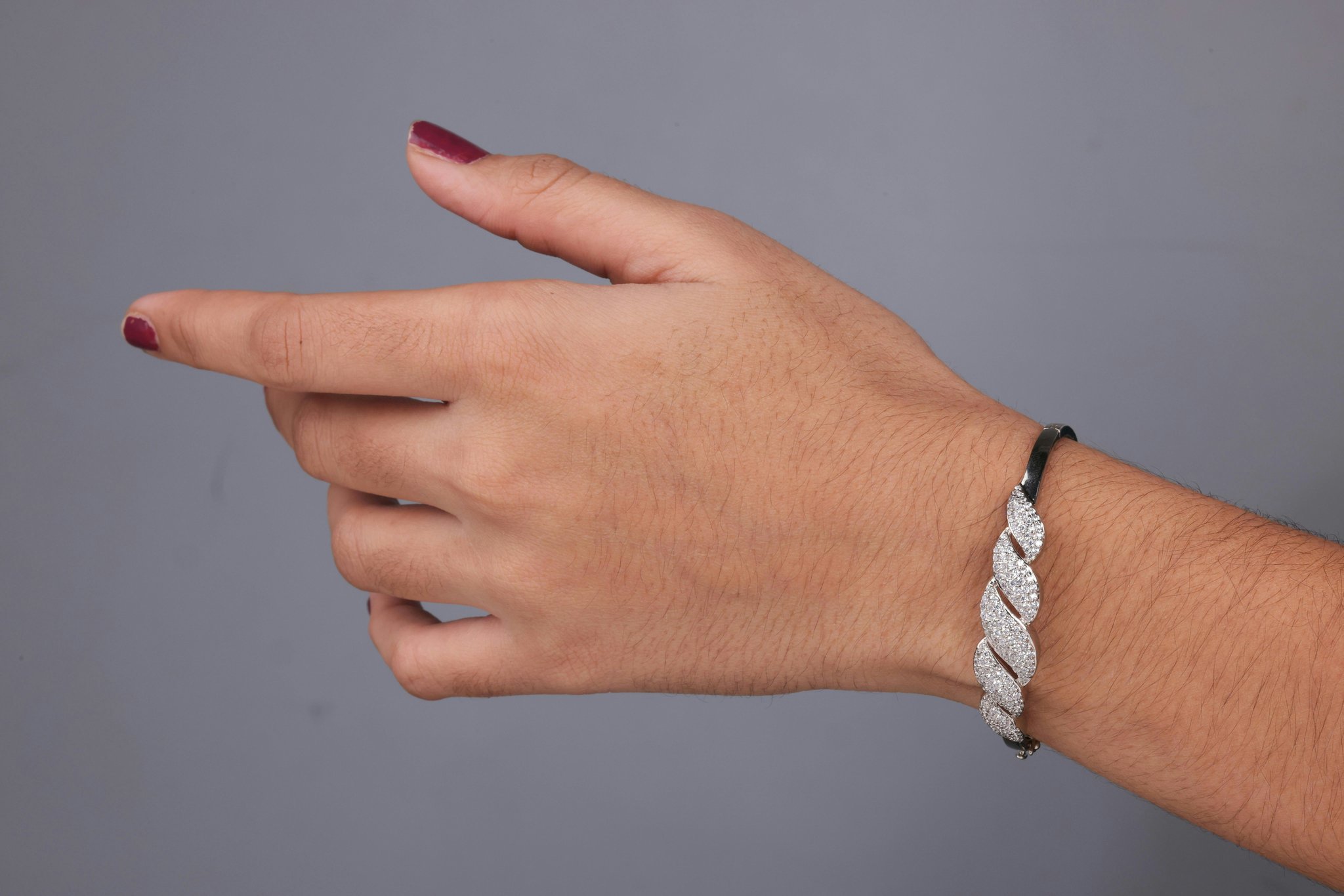 History timeline showing evolution of oversized watches
