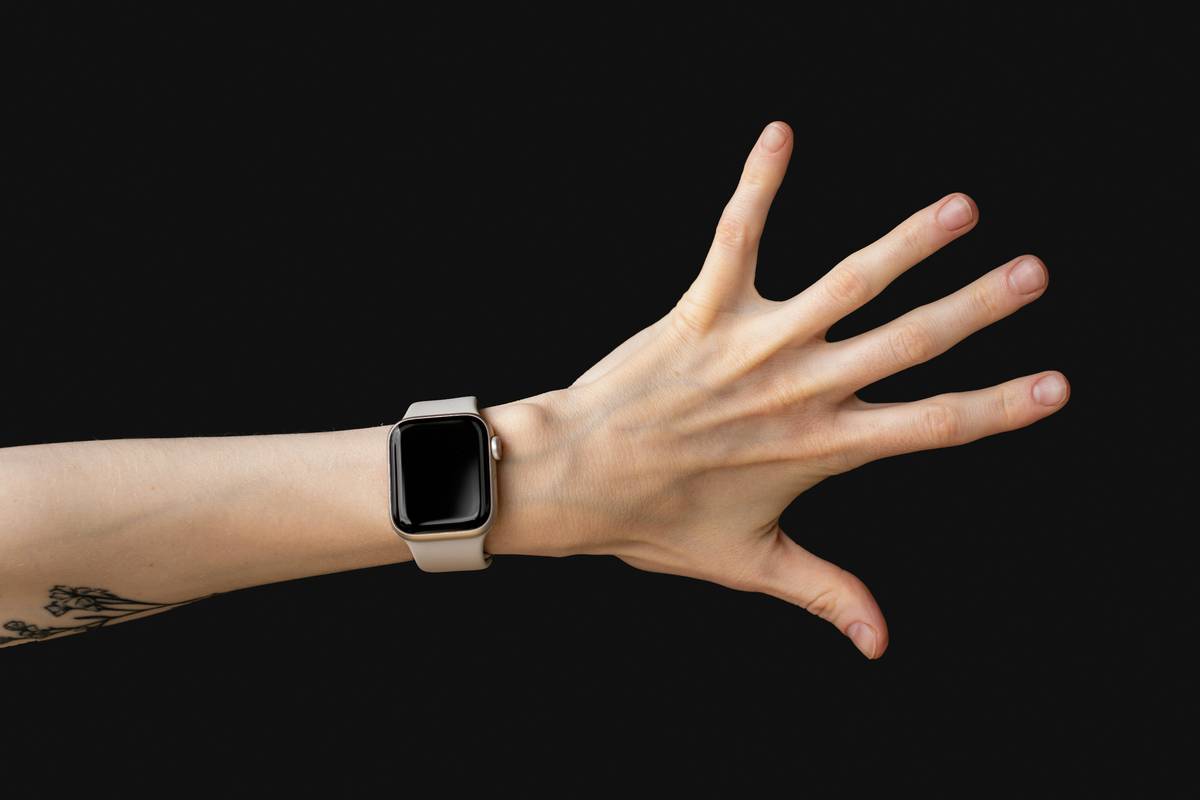 Movado Collection Updates: The Fusion of Fashion and Wearable Tech in 2024