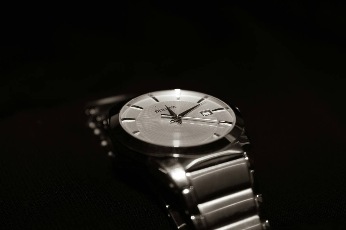 Daniel Wellington Trend Alerts: How Fashion Watches Meet Wearable Tech Trends