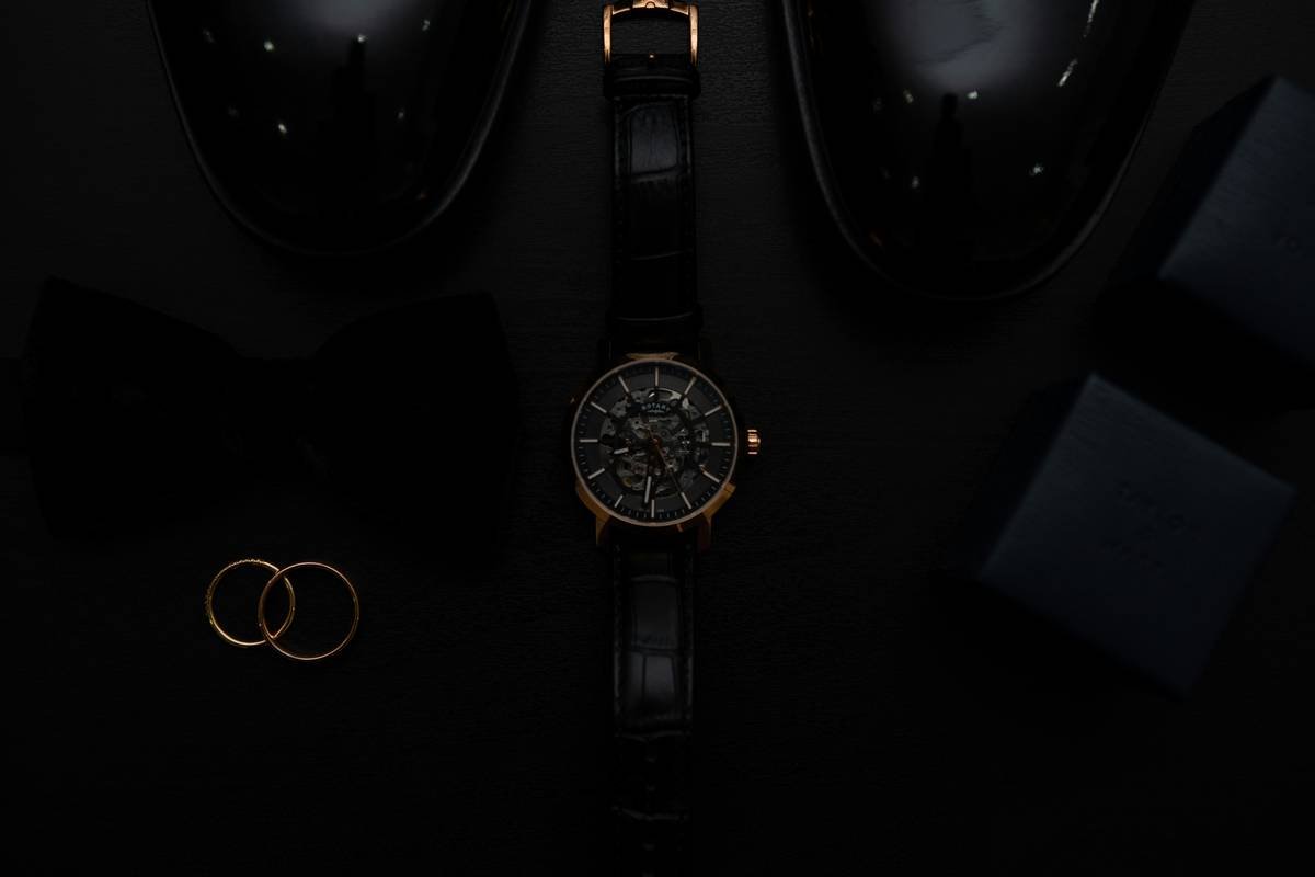 Infographic showing benefits of special alloy cases over traditional metals.