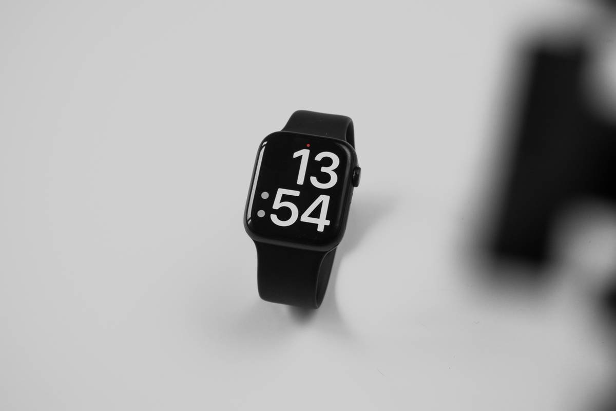 Brand Update Fashion Watche How To: Refresh Your Style Without Sacrificing Tech