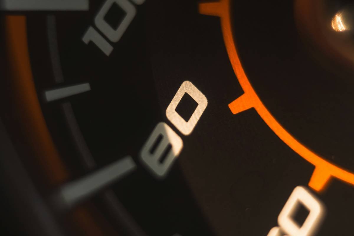 Why Bold Number Dials Are Quietly Taking Over Fashion Watches (And How to Style Yours Right)