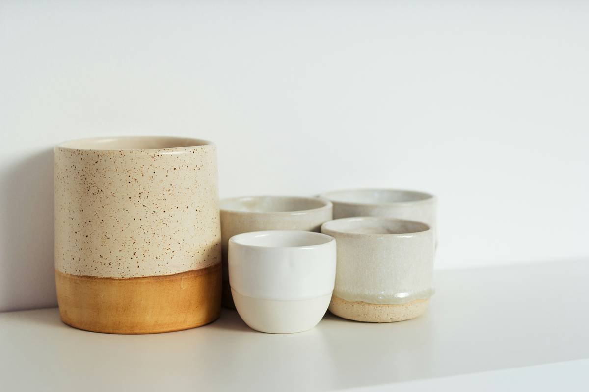 Side profile of ceramic fashion watche showing seamless case and bracelet integration